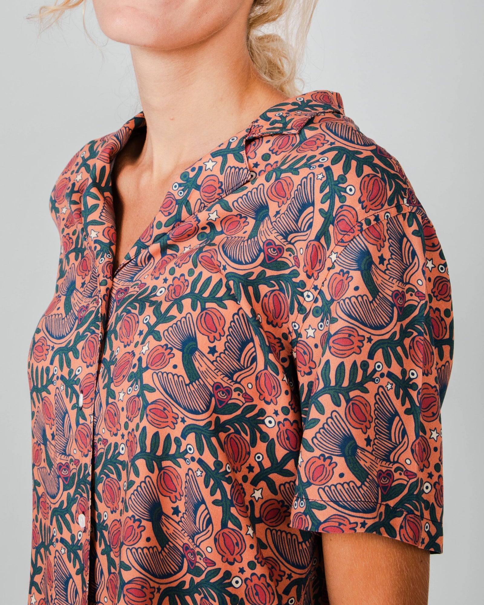 Asis Percales Passerine Aloha Blouse