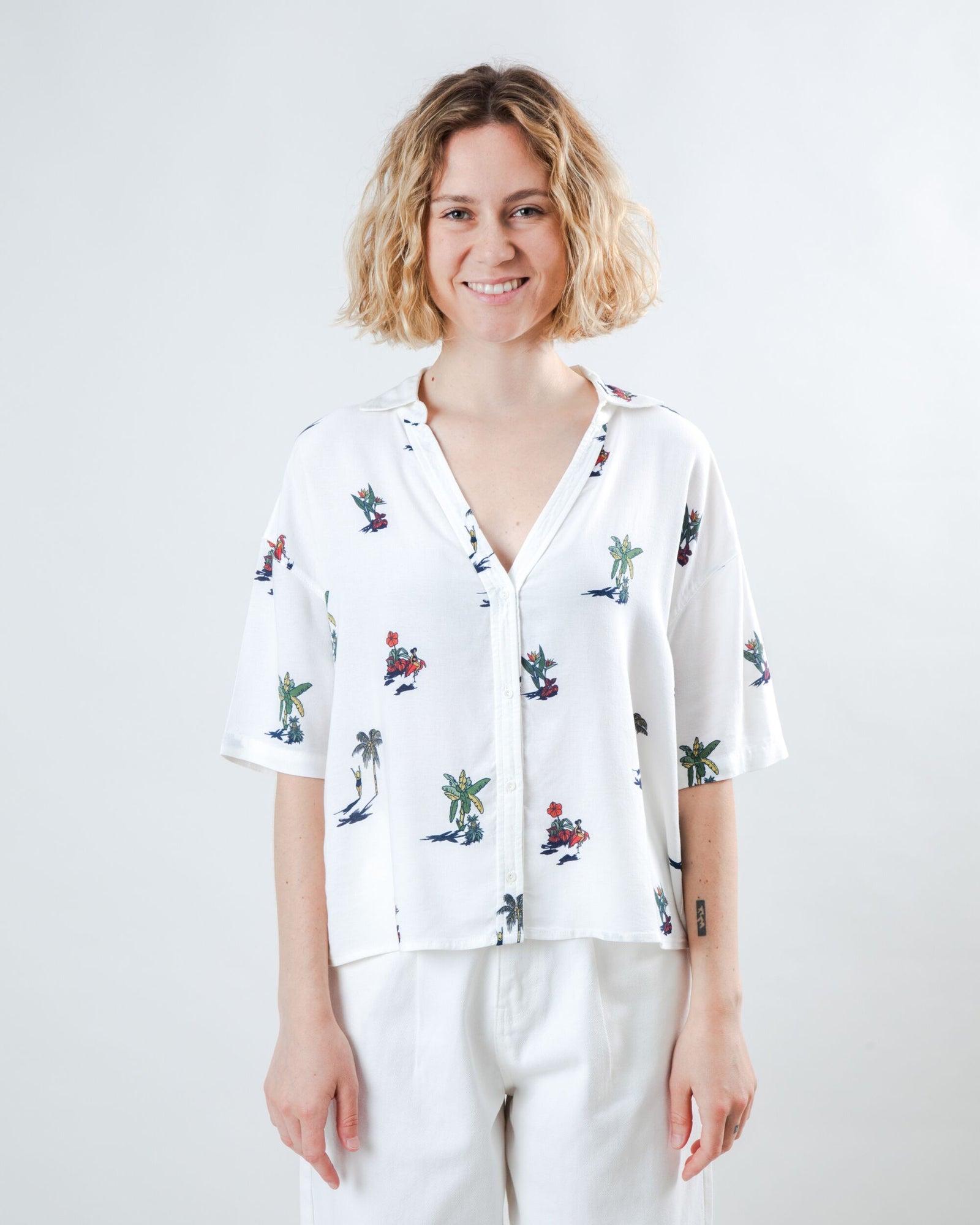 Helios Small Cropped Blouse Ecru