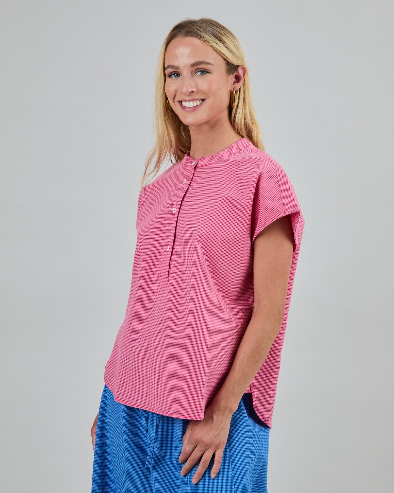 Checks Sleeveless Blouse Pink