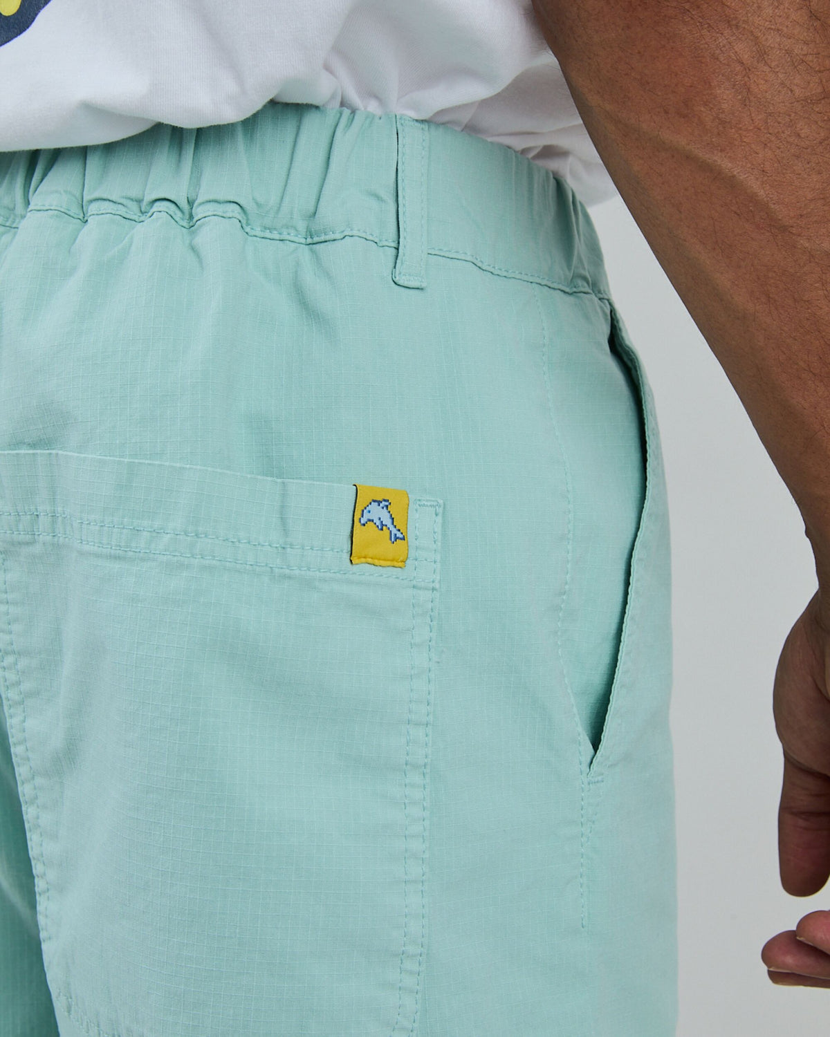 Relaxed Shorts Dolphin light Green